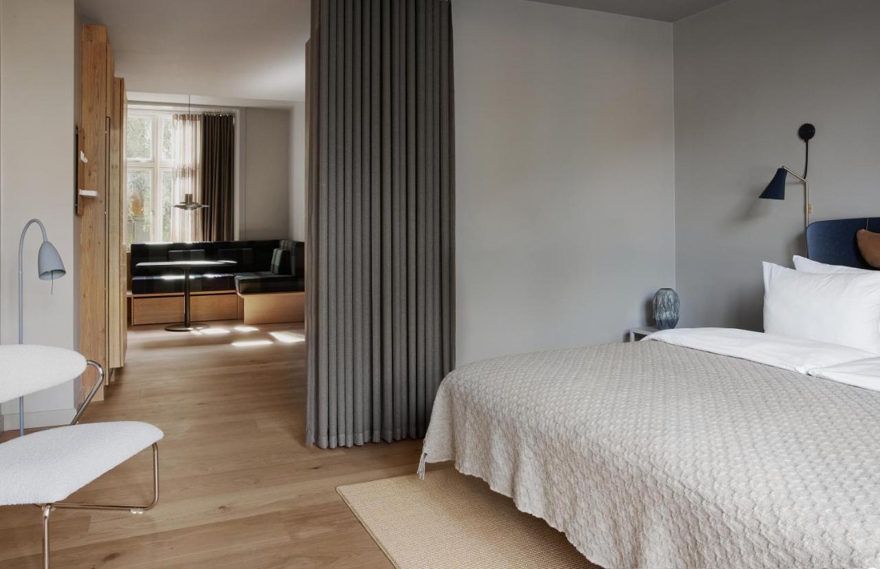 Apartment By Brochner